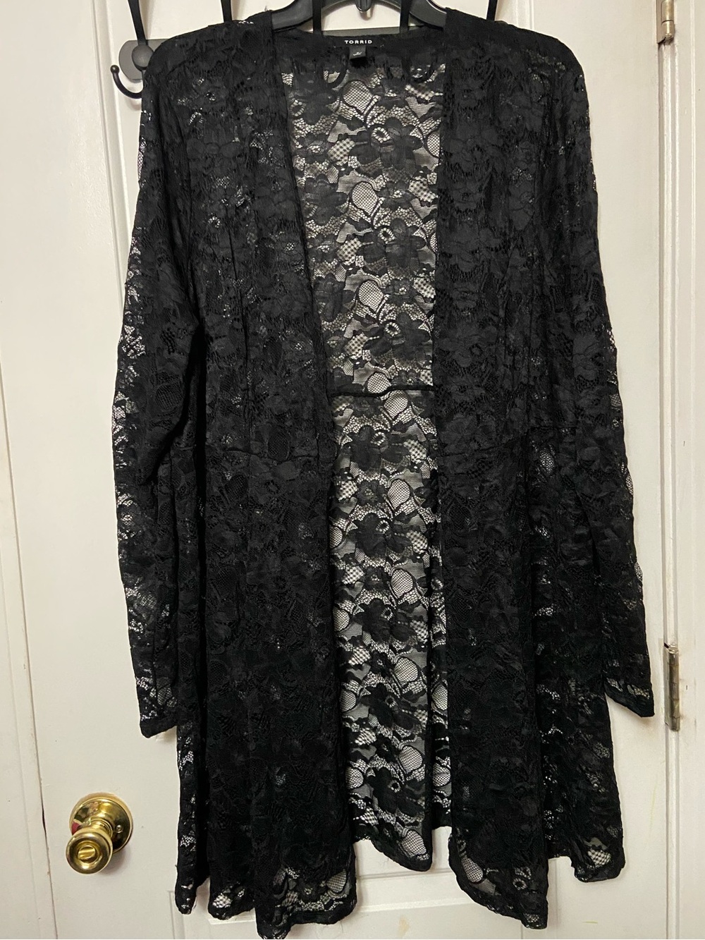 torrid Black Floral Lace Kimono Robe